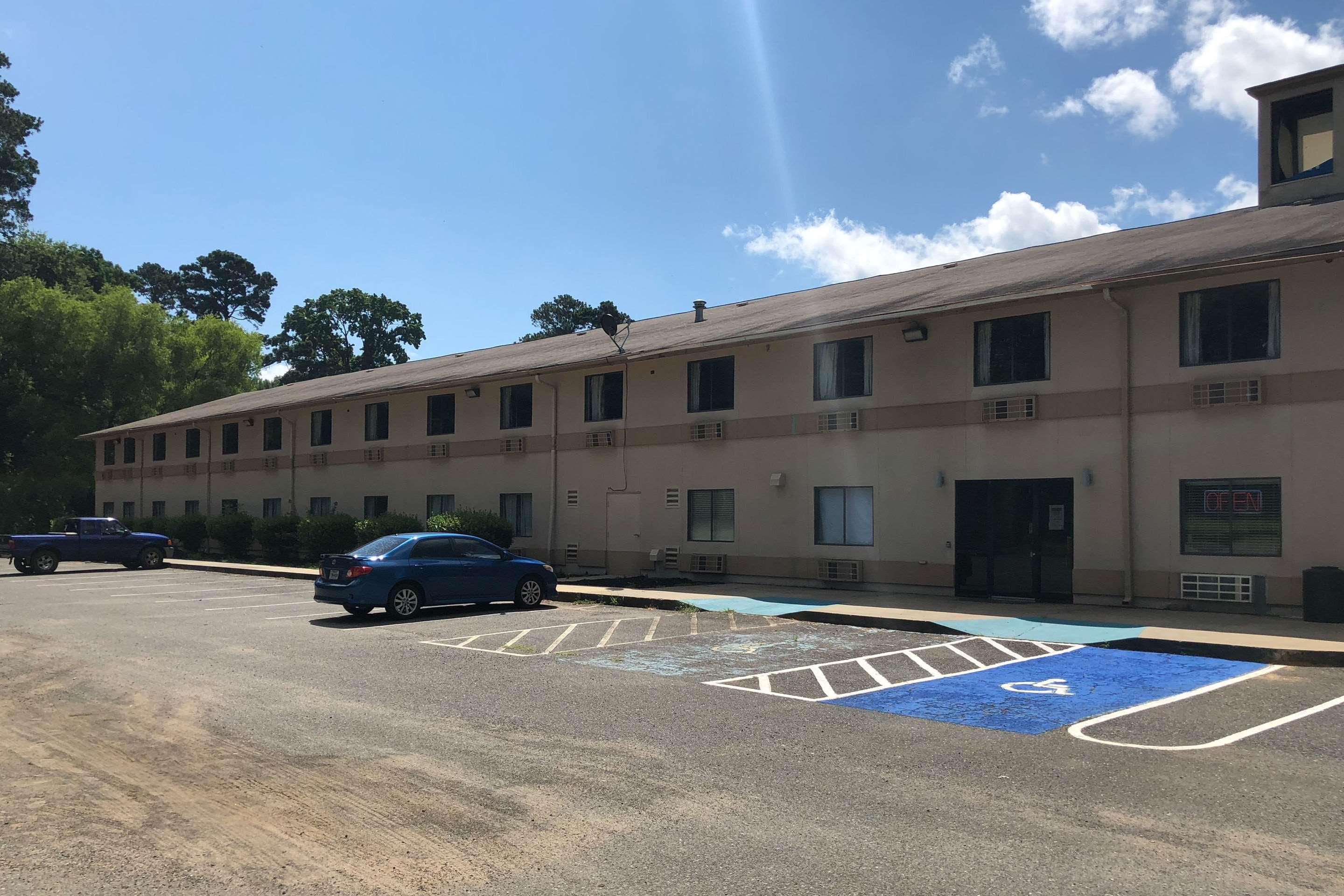 Rodeway Inn & Suites Hemphill Buitenkant foto